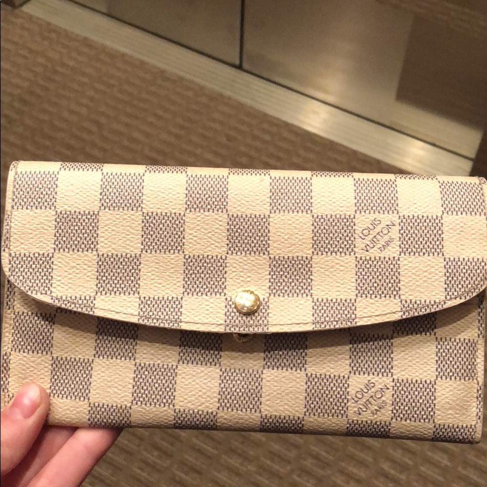 Louis Vuitton damier azure wallet